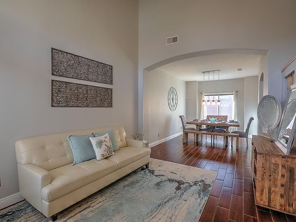 3rd image of 4533 Arrowhead Ave NW