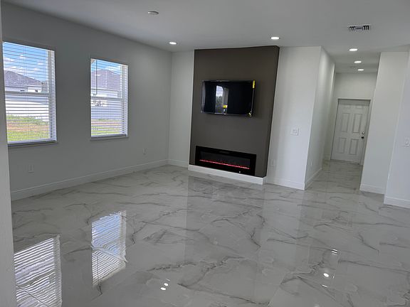 3rd image of 239 Milwaukee Blvd #237