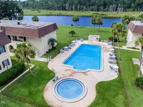 1735 El Camino Rd #1-5, Jacksonville, FL 32216