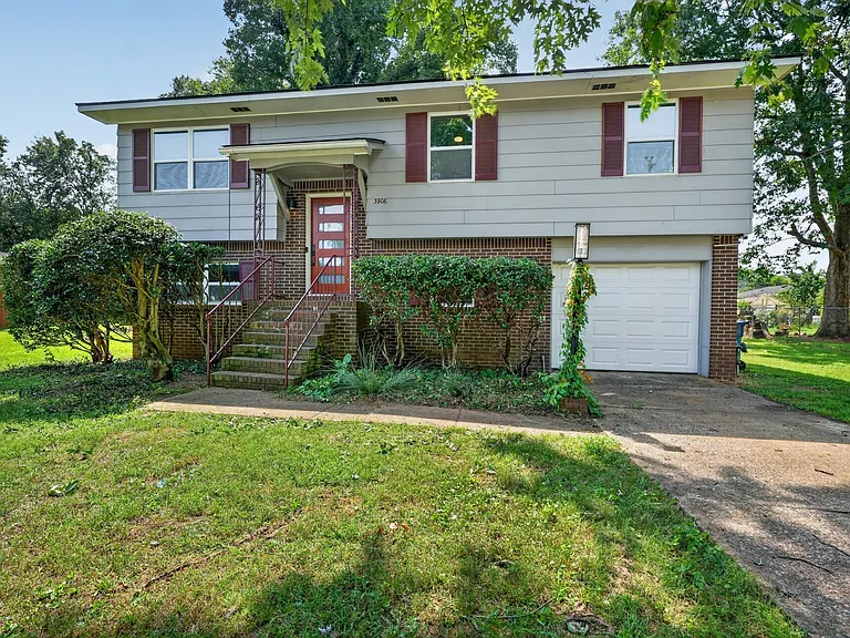 3906 Pickett Dr SW — Photo 1