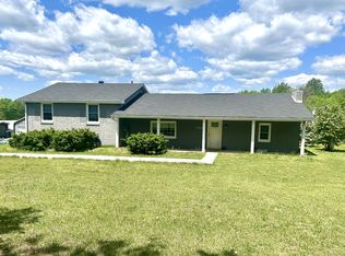 1765 Hayshed Rd, Charlotte, TN 37036