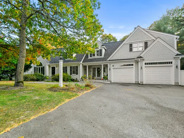 43 Carl Landi Circle, East Falmouth, MA 02536