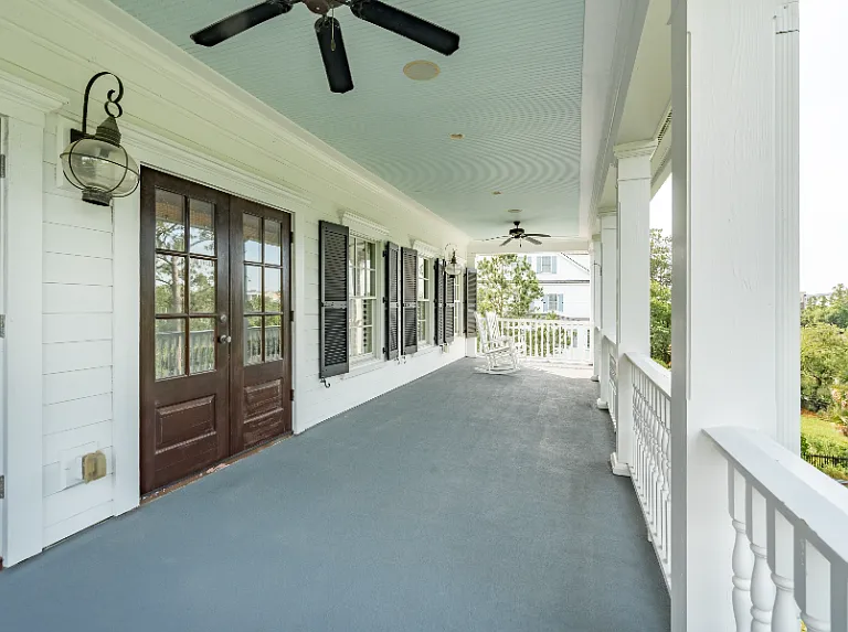 221 King George St — Photo 37