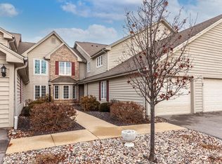 152 Westfield Way #E, Pewaukee, WI 53072