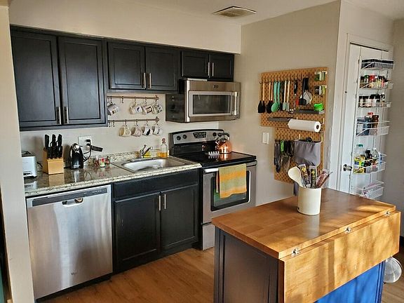 5th image of 4592 W Dakota Ave