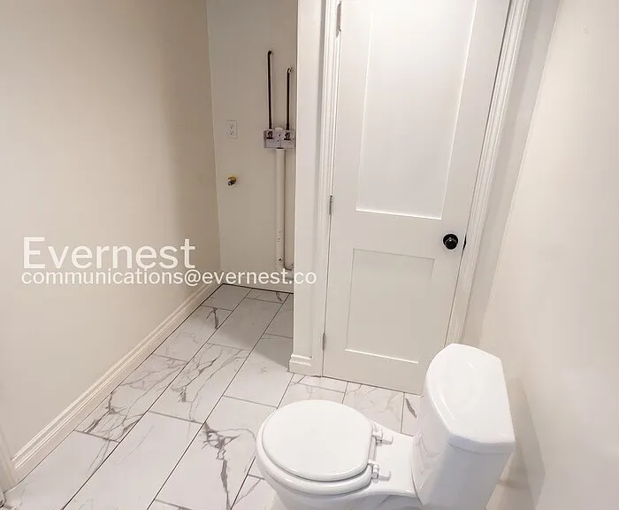 5015 Melrose Ave #C — Photo 14