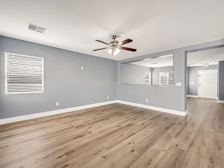 2422 E Olivine Rd — Photo 8