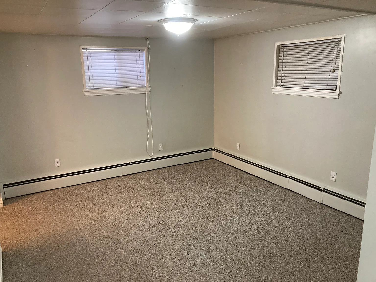 2 bed, 900 sqft, $1,050 — Photo 3