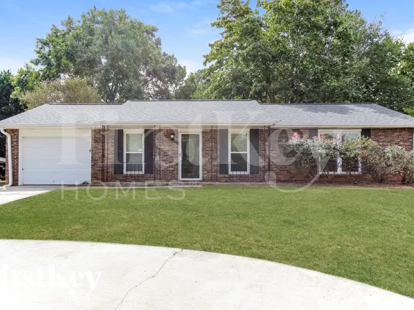 2847 Haddon Dr, Rex, GA 30273