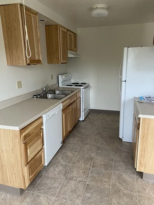 1 bed, 600 sqft, $1,200 — Photo 3