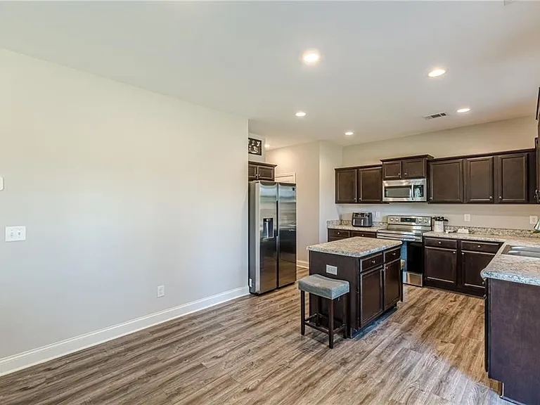 123 Mulberry Dr — Photo 18