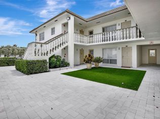 5420 Hollywood Blvd #202, Hollywood, FL 33021