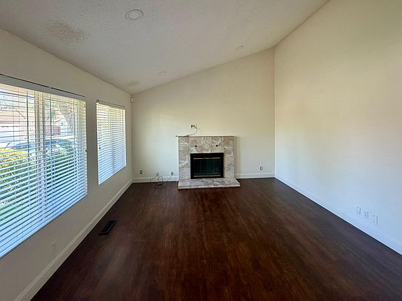 2nd image of 77 Limewell Ct