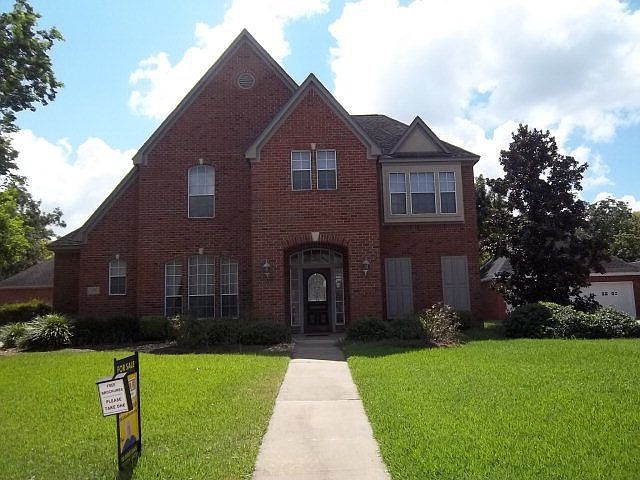 1st image of 75 Rosewood St