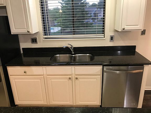 5th image of 5324 Stonemeadow Ave APT D