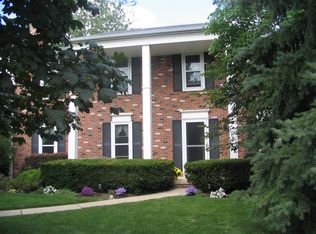 19856 Scenic Harbour Dr, Northville, MI 48167