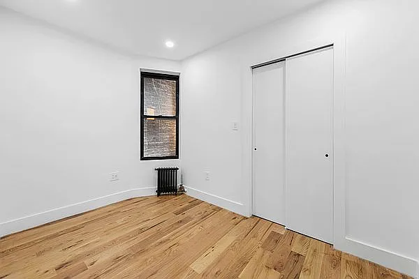 Rented by Voro, LLC | media 6