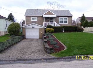 300 Eastern Dr, Lower Burrell, PA