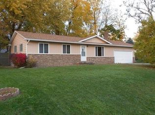 1722 Kirkway Ln, Lapeer, MI