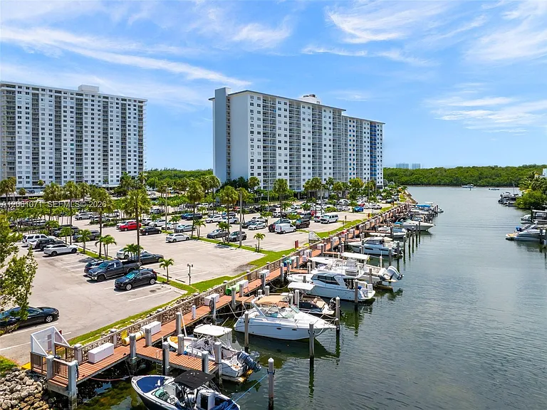 400 Kings Point Dr #1628 — Photo 49