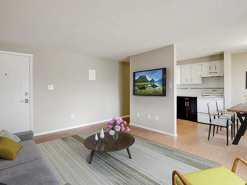 Topaz Apartments