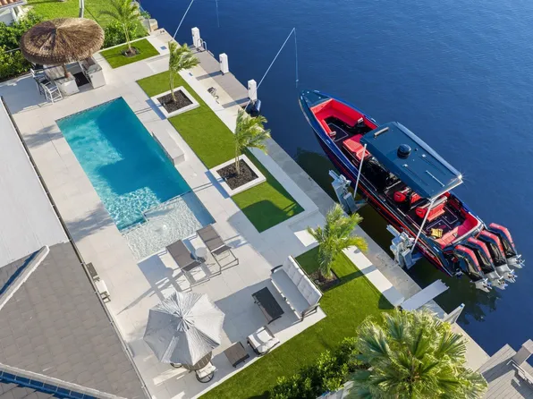 5641 Bayview Drive, Fort Lauderdale, FL 33308