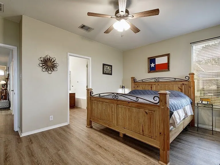 2234 Lakeline Dr — Photo 13