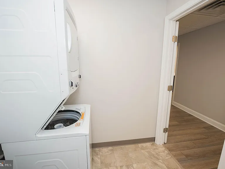 123 Bateman St #2-214B — Photo 11