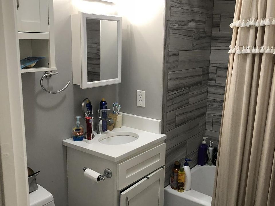 2nd image of 150 W 4th St #1R