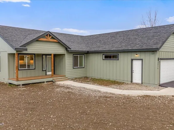 8542 S Eagle View Cir, Palmer, AK 99645
