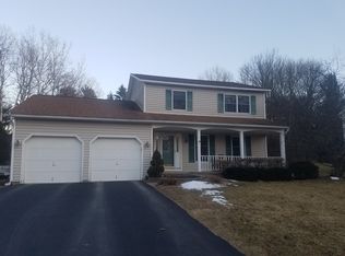 66 Lori Dr, Niskayuna, NY 12309