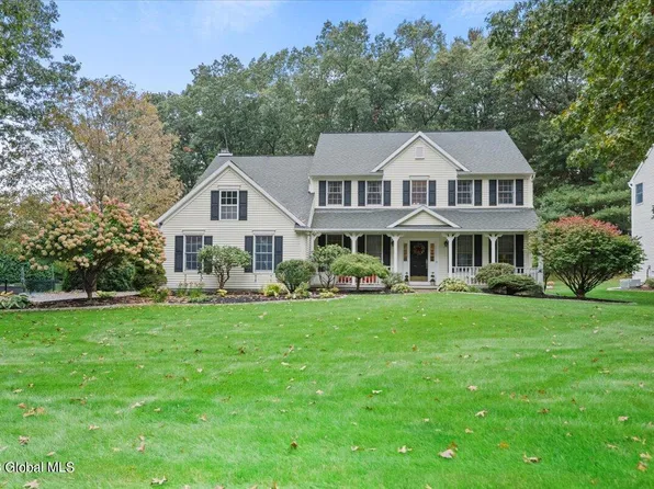 16 Parkside Trail, Ballston Lake, NY 12019