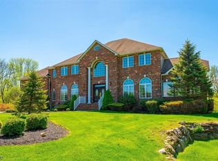 8 Brodziak Rd, Denville, NJ 07834