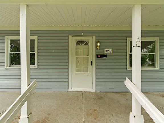 5th image of 328 Windsor Ave