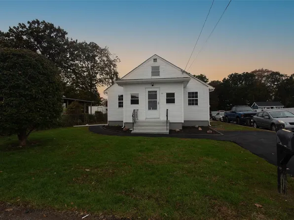 81 Columbus Boulevard, Amityville, NY 11701