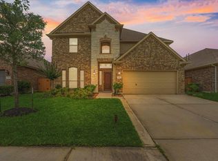 3823 Fleetwood Falls Ln, Spring, TX 77386