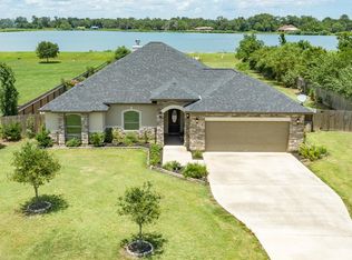 626 Sunset Trl, Angleton, TX 77515
