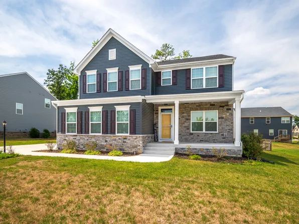 13824 Marsham Rd, Chester, VA 23836