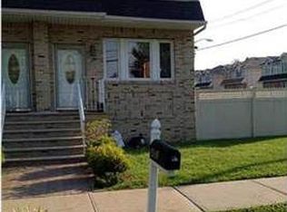 472 Lincoln Ave, Staten Island, NY 10306