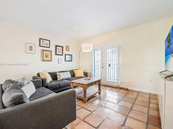 437 Santander Ave APT B, Coral Gables, FL 33134