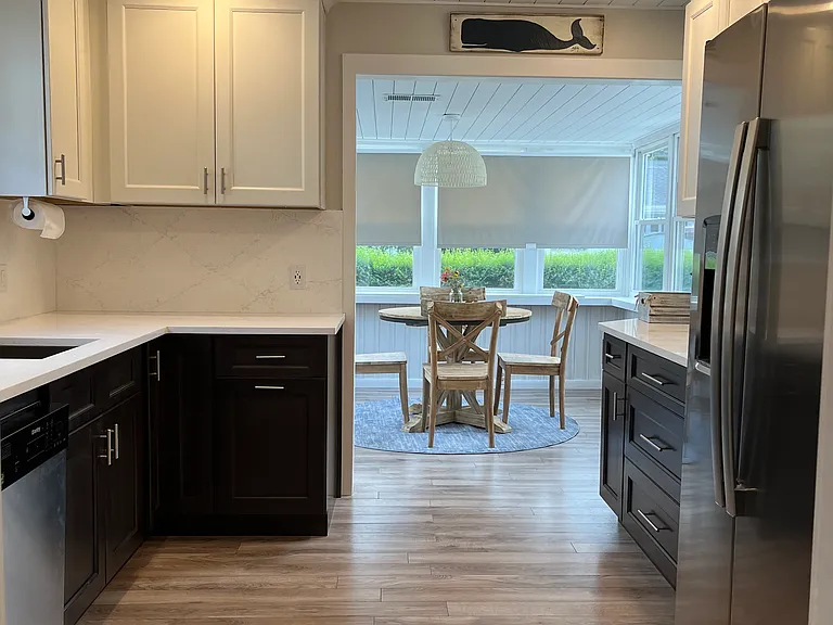 29 Center Beach Ave — Photo 4