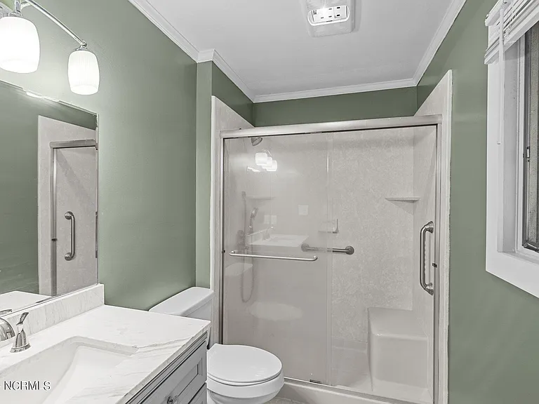 5722 Gondolier Dr — Photo 30