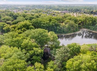 24 E Gilfillan Rd, North Oaks, MN 55127