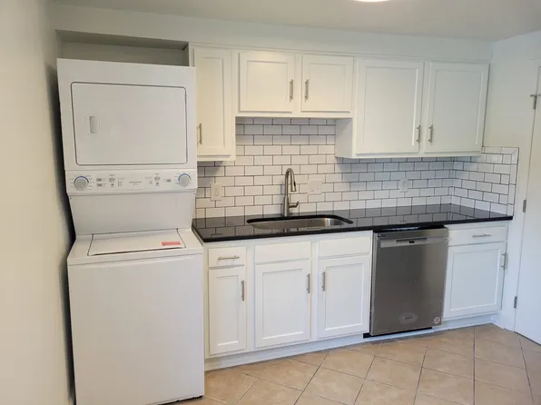 400 E 15th Ave #B1, Columbus, OH 43201