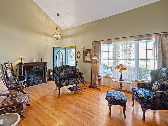 5th image of 68 Christine Drive