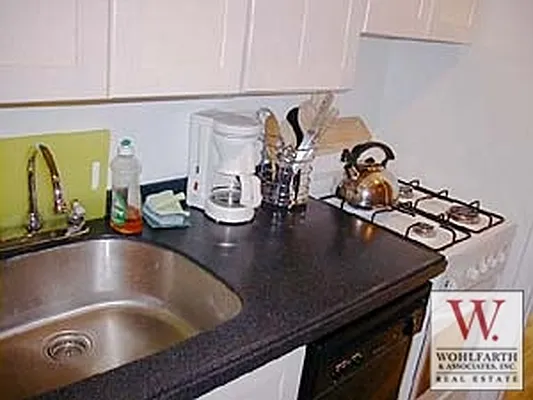 Rented by Wohlfarth & Associates Inc | media 28