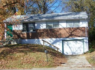 528 Boones Lick Rd, Saint Charles, MO 63301