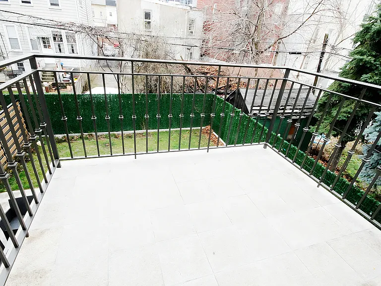 32-63 37th St #3A — Photo 9