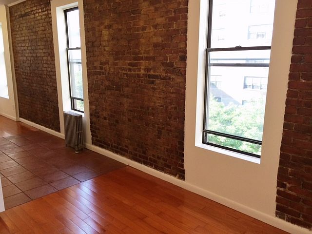 2nd image of 340 E 70th St APT 4N