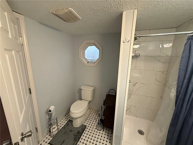 43A Eton Ave #A — Photo 5